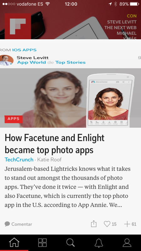En la versión móvil de Flipboard (iOS), el usuario puede ir «pasando páginas» con noticias deslizando el dedo verticalmente sobre la pantalla.